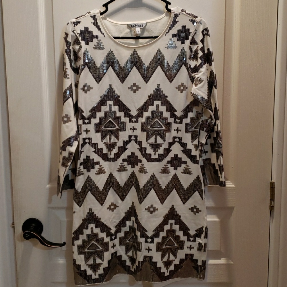 Express dress size M